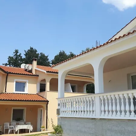 Διαμέρισμα Apartman Kristal *
